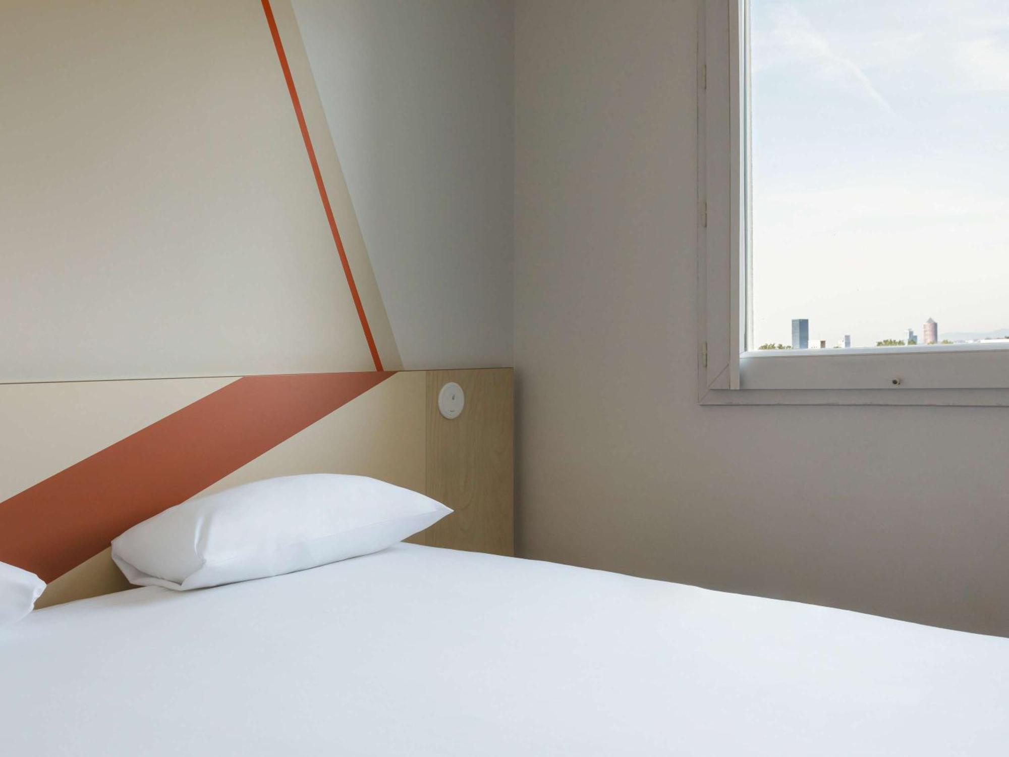 Ibis Budget Lyon วีเลอร์บาน ภายนอก รูปภาพ