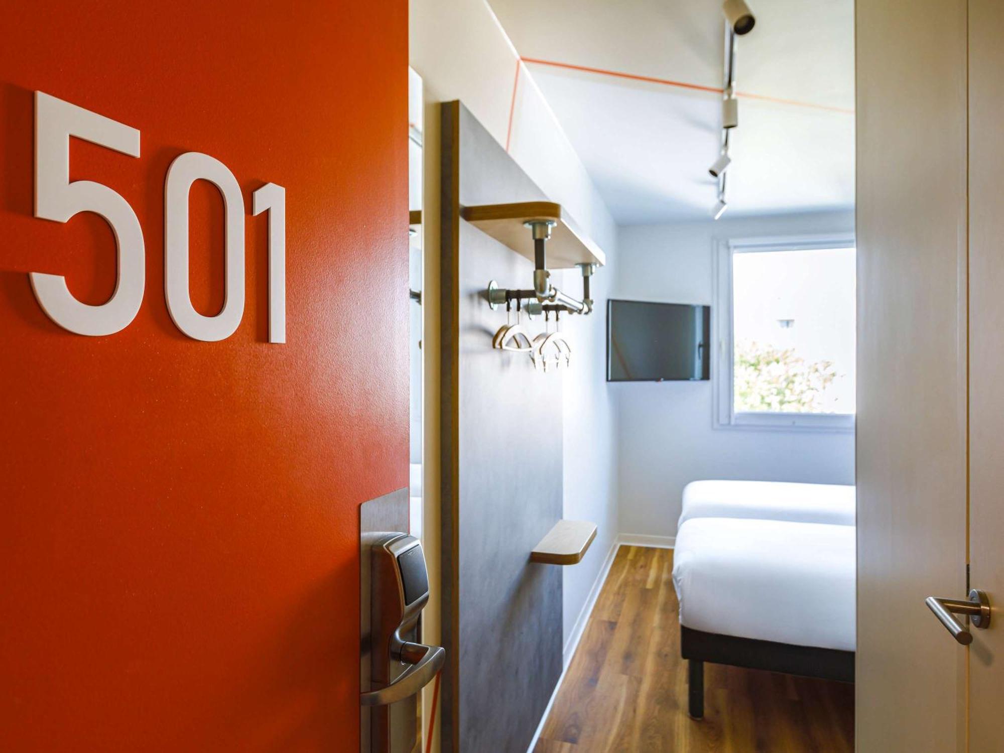 Ibis Budget Lyon วีเลอร์บาน ภายนอก รูปภาพ
