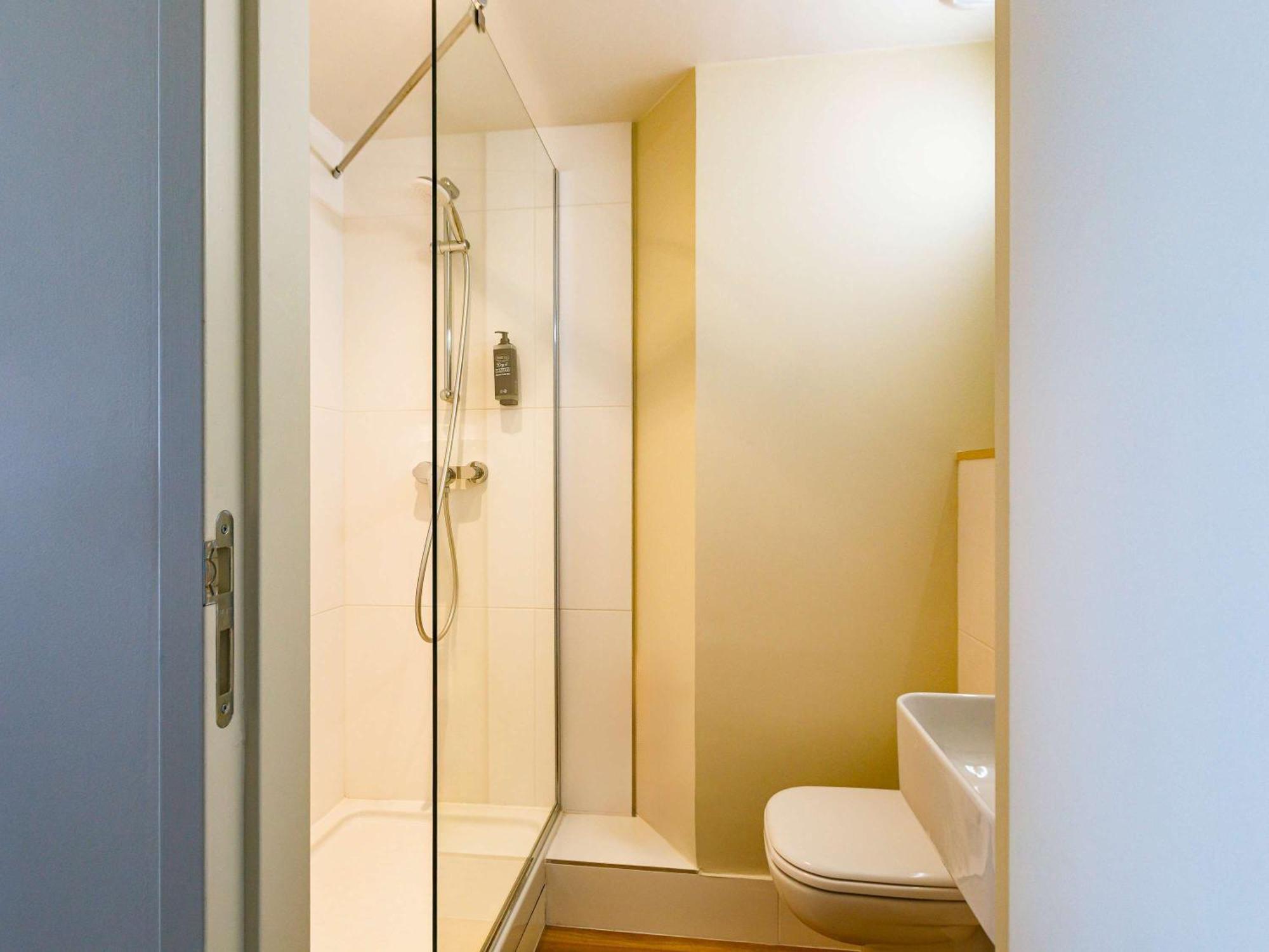 Ibis Budget Lyon วีเลอร์บาน ภายนอก รูปภาพ