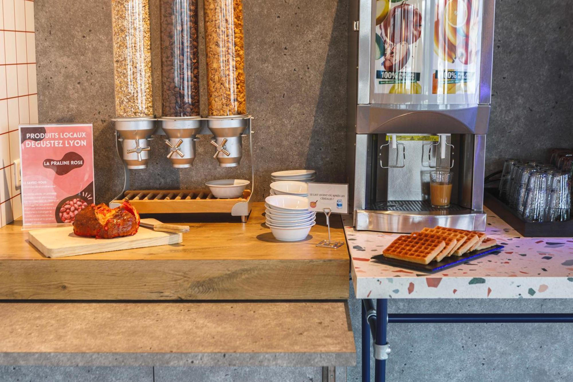 Ibis Budget Lyon วีเลอร์บาน ภายนอก รูปภาพ