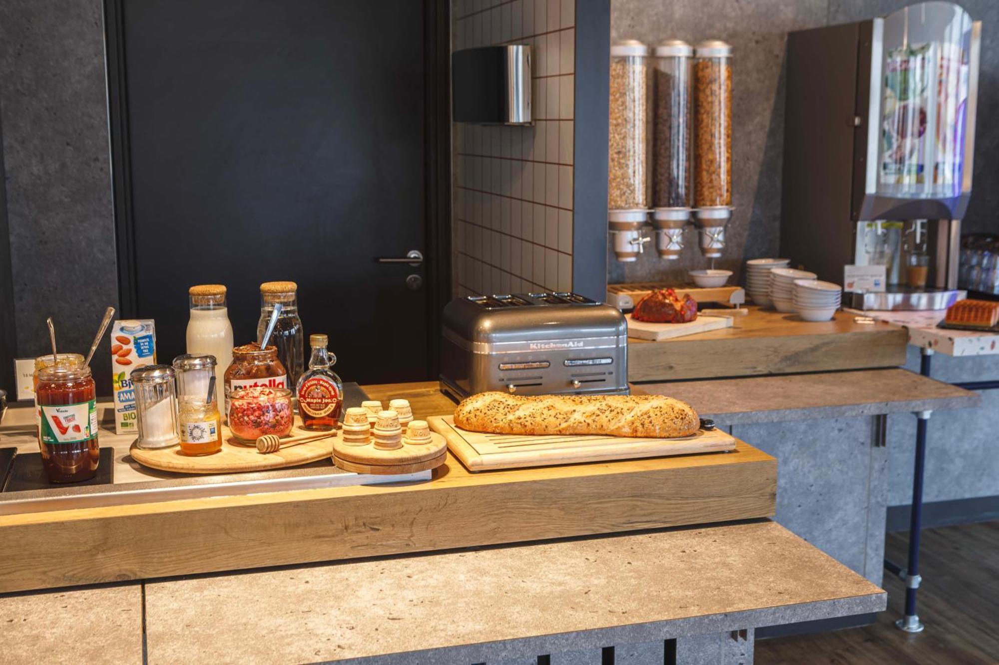 Ibis Budget Lyon วีเลอร์บาน ภายนอก รูปภาพ