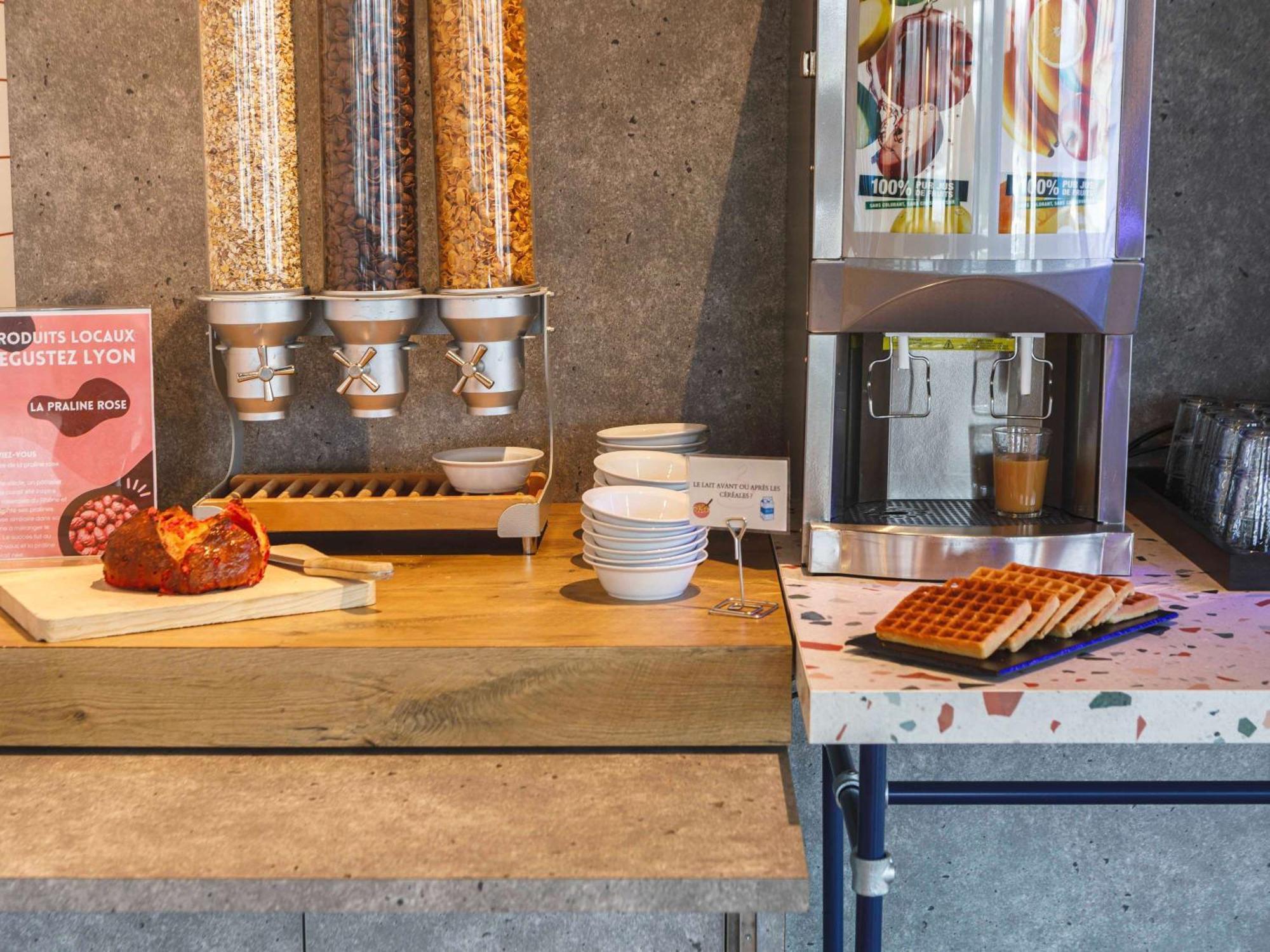 Ibis Budget Lyon วีเลอร์บาน ภายนอก รูปภาพ